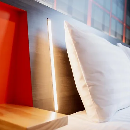 Easyhotel Paris Nord 2*