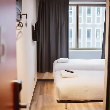 Easyhotel Paris Nord فندق أوبارفيلييه