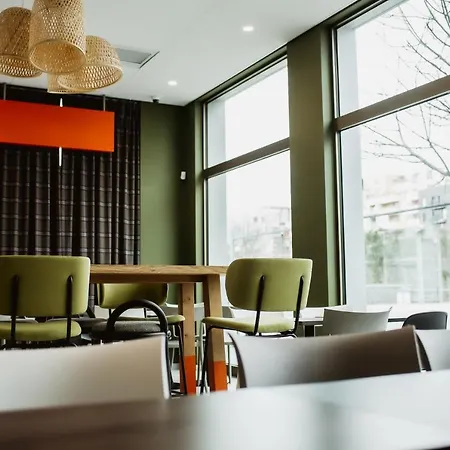 Hotel Easyhotel Paris Nord