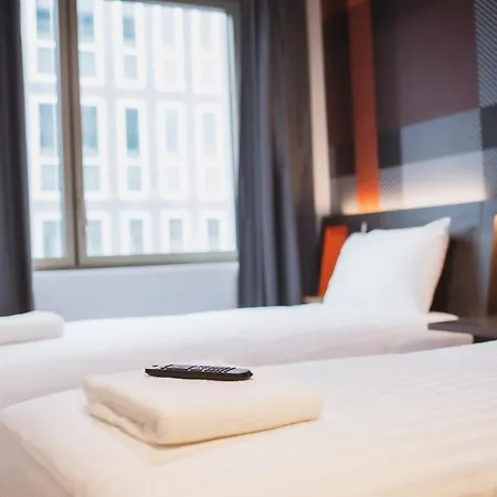 Easyhotel Paris Nord Hotel 2*