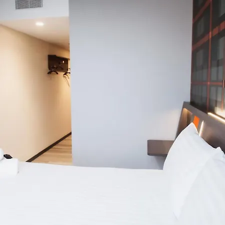 Easyhotel Paris Nord