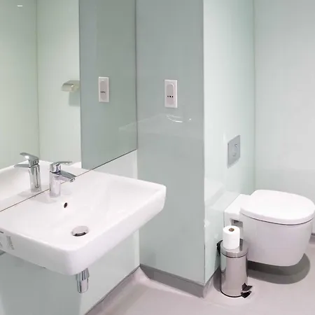 Easyhotel Paris Nord 2*