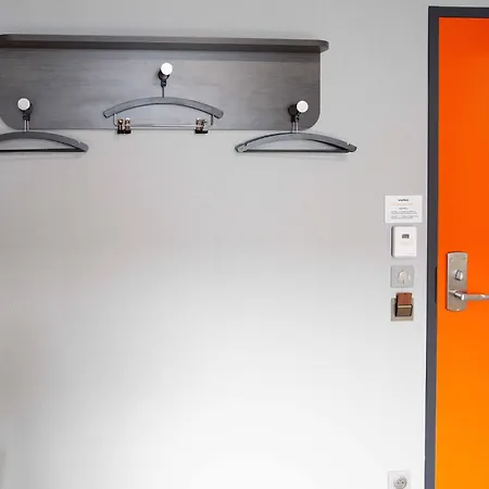 Easyhotel Paris Nord Hotel 2*