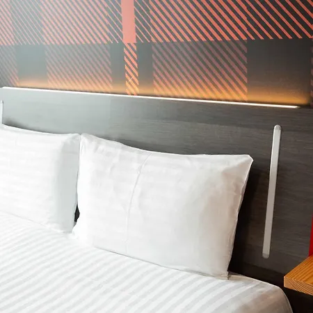 Easyhotel Paris Nord Hotel
