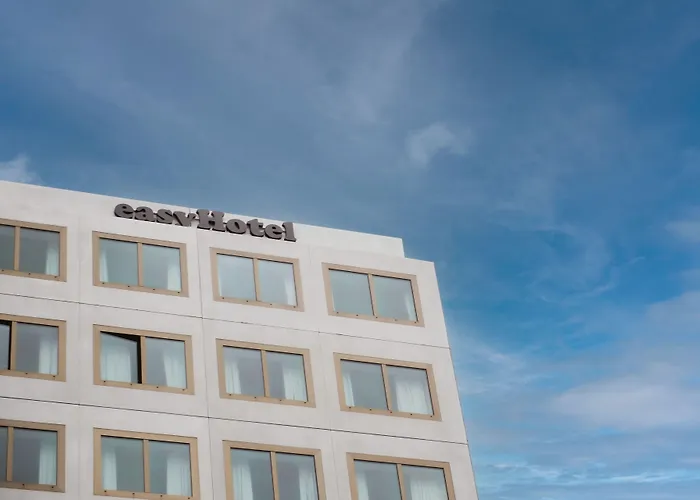 Easyhotel Paris Nord 2*