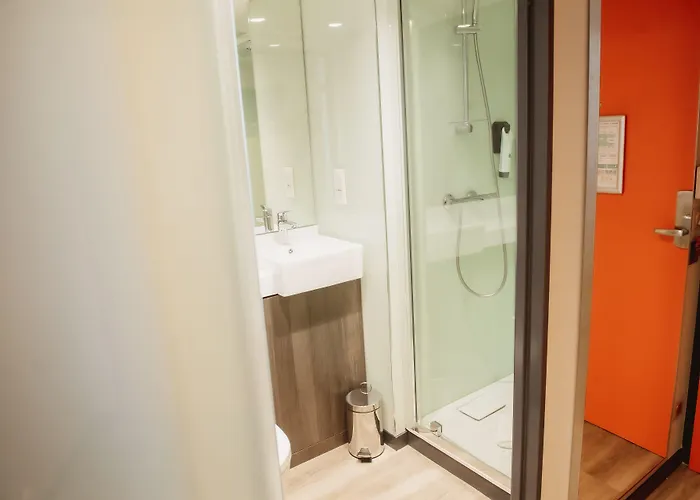 Easyhotel Paris Nord Hotel 2*