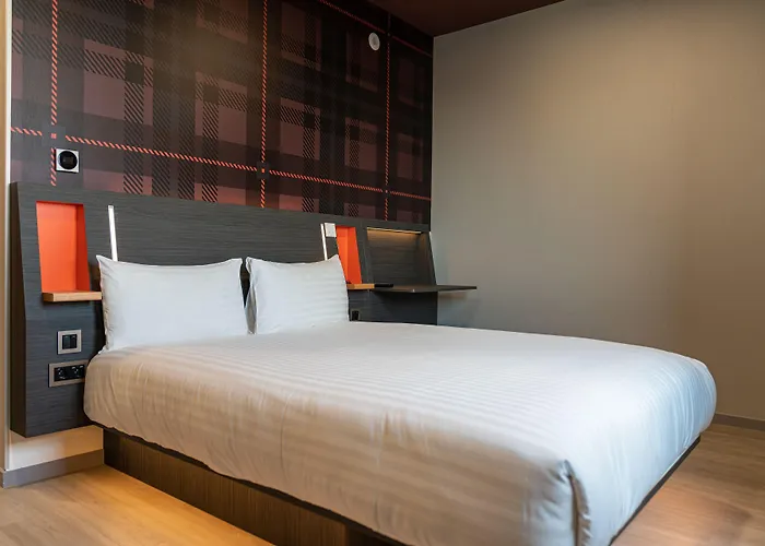 Hotel Easyhotel Paris Nord 2*
